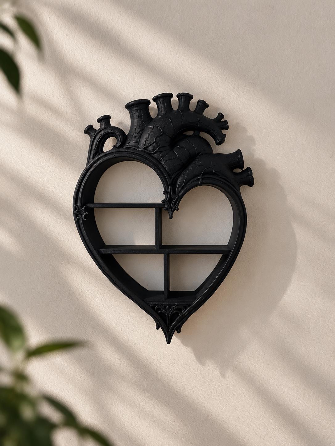 Raft de perete în formă de inimă anatomică – decor gotic